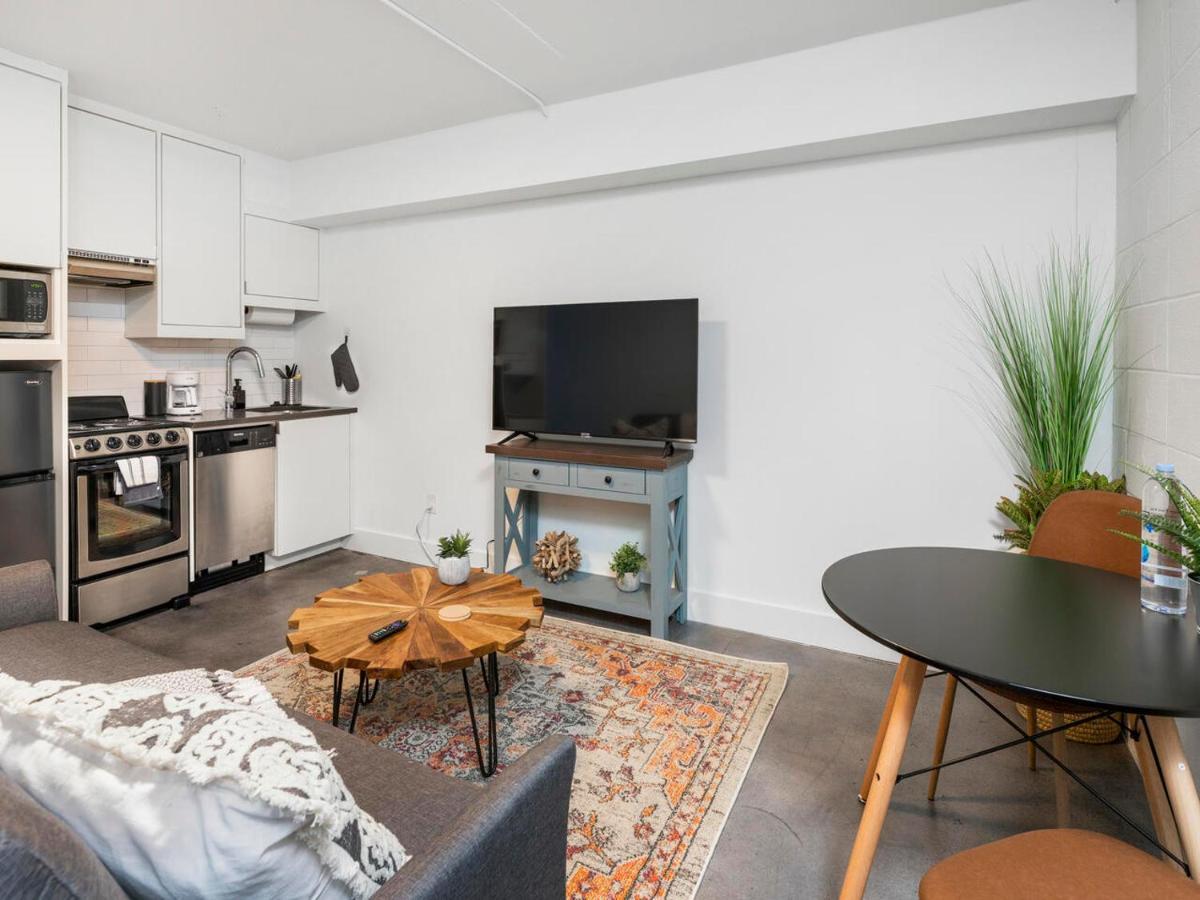 Comfortable Studio With Queen Bed, City Walkable! Appartamento Atlanta Esterno foto